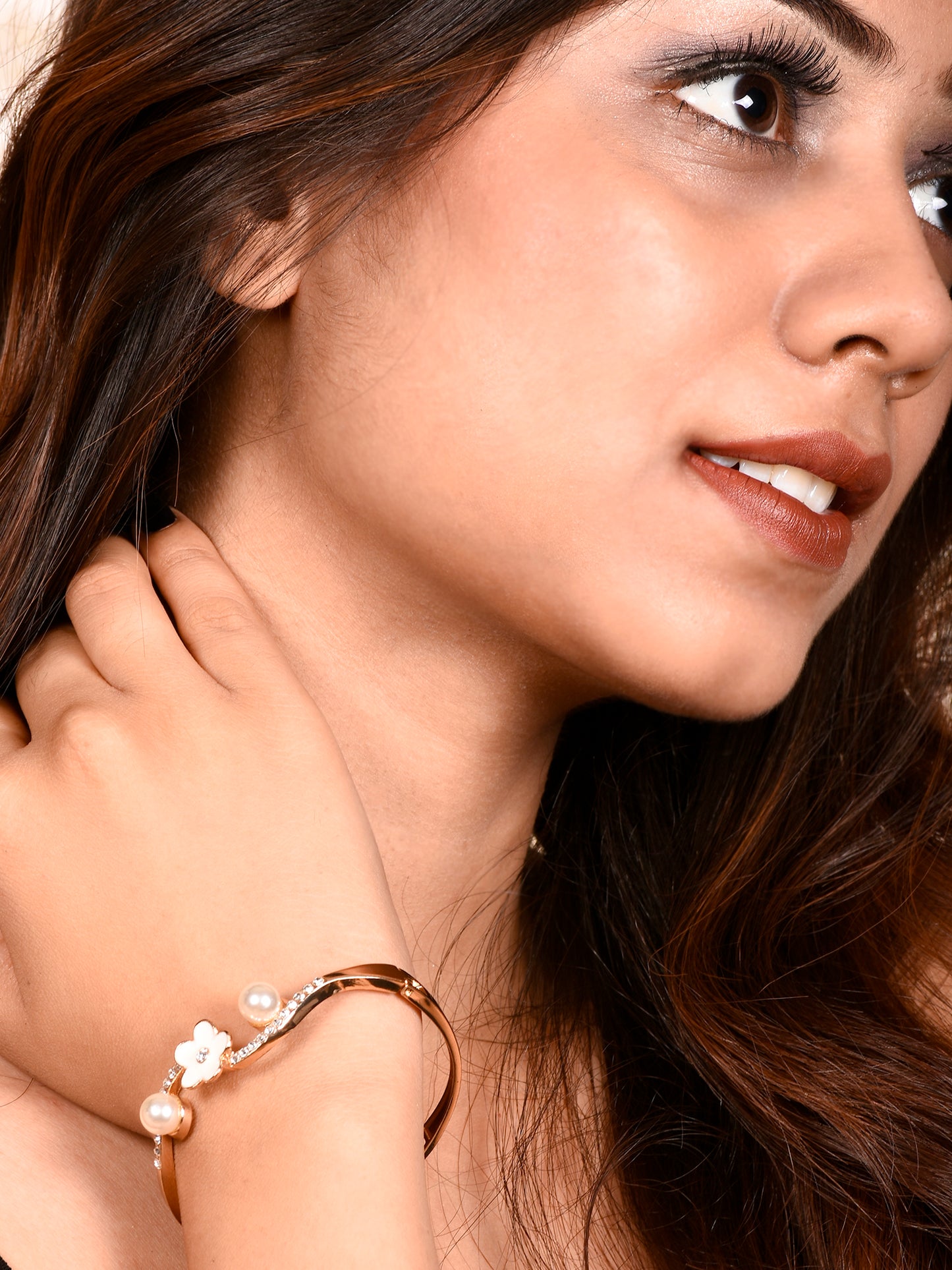 Ornapp Premium Bracelet with flower and beats design| Daily wear| Gift for her